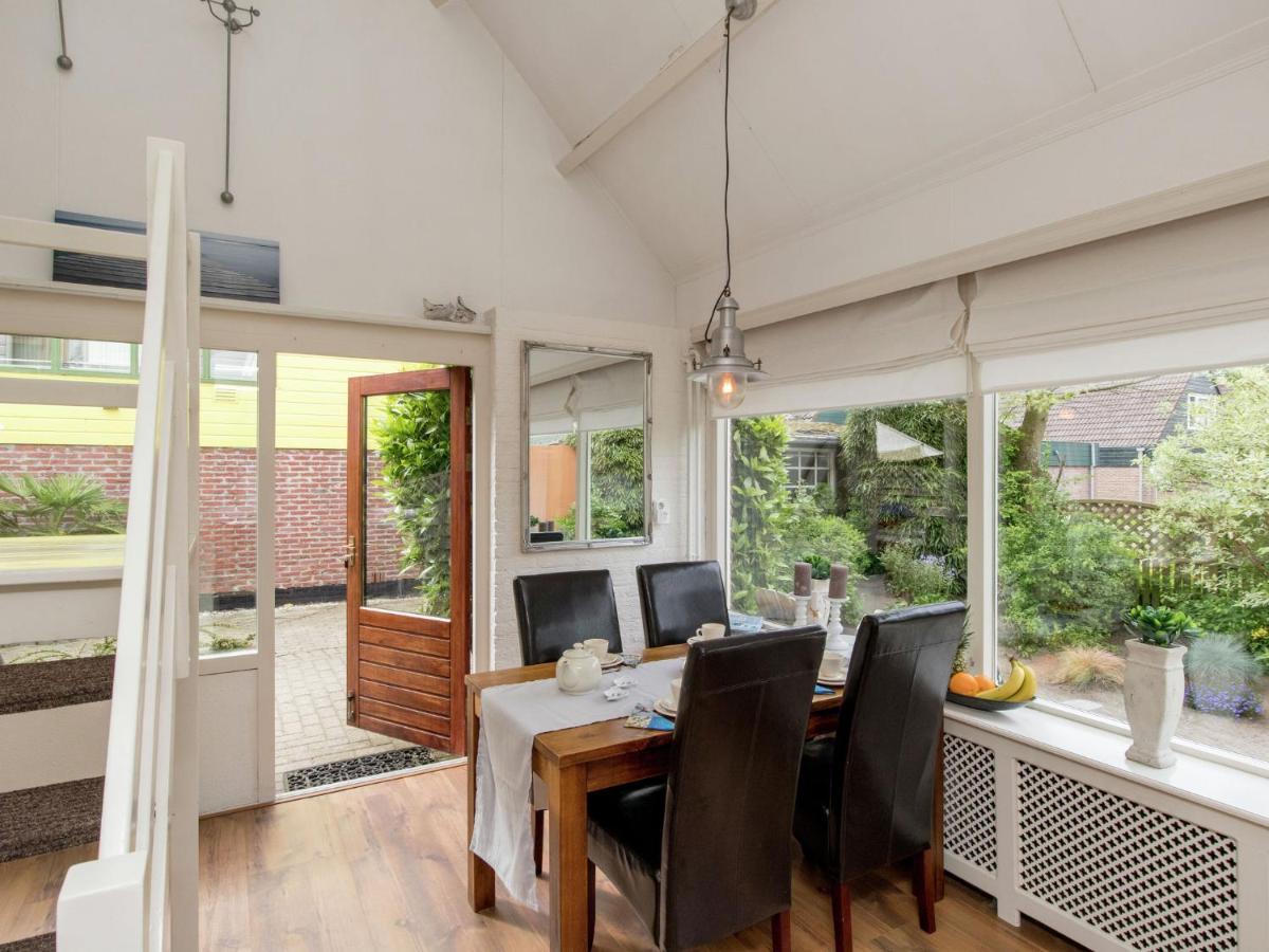 Cosy Holiday Home In Noordwijkerhout Near Lake Esterno foto
