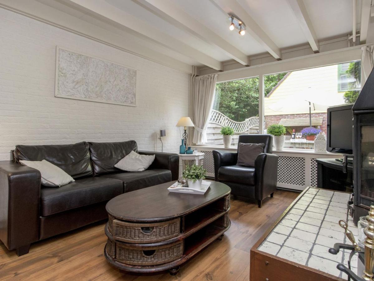 Cosy Holiday Home In Noordwijkerhout Near Lake Esterno foto