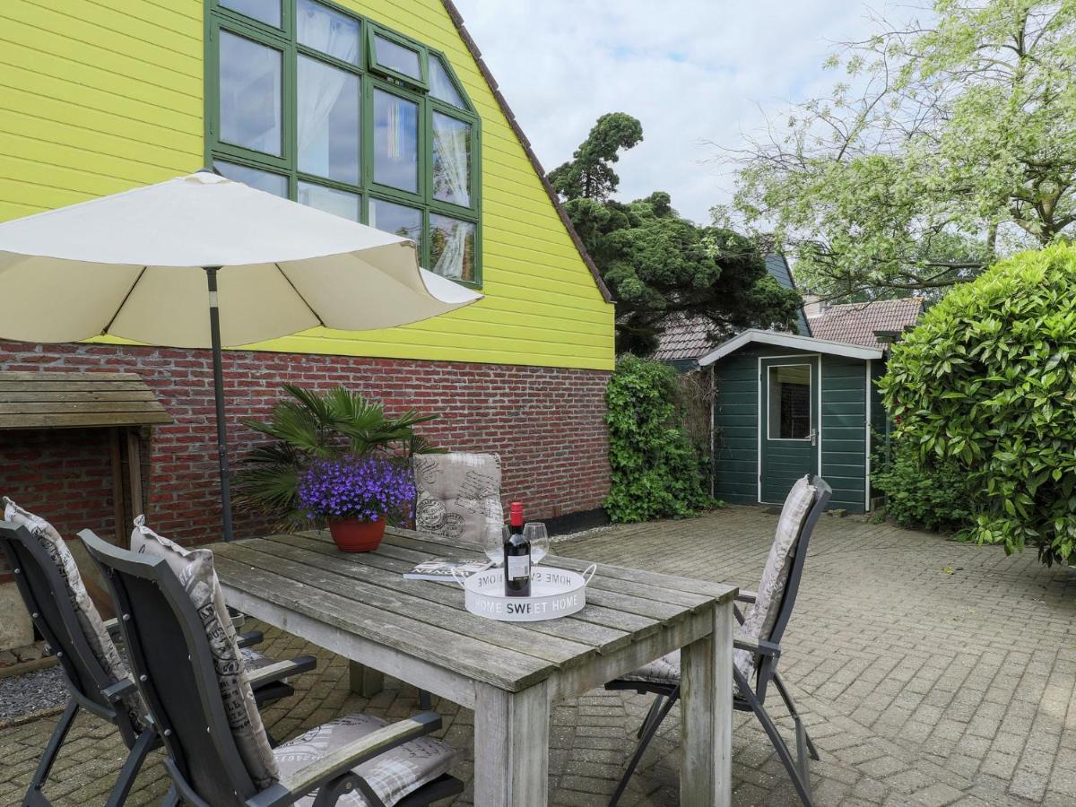 Cosy Holiday Home In Noordwijkerhout Near Lake Esterno foto
